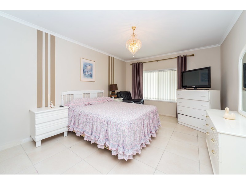 63 Mingaletta Drive, Ashmore QLD 4214