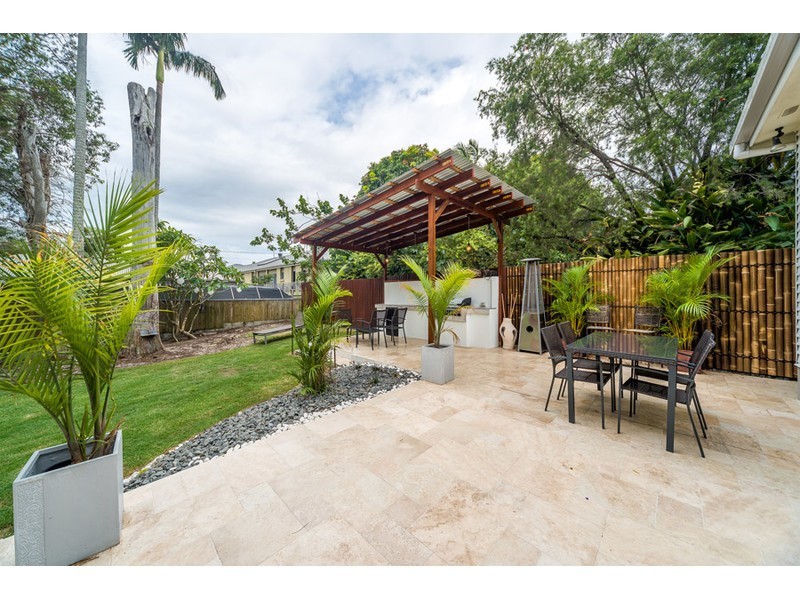 73 Kindra Avenue, Southport QLD 4215