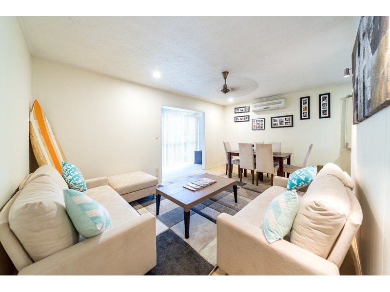 73 Kindra Avenue, Southport QLD 4215