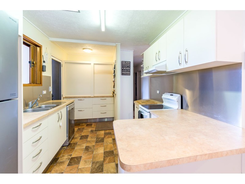 73 Kindra Avenue, Southport QLD 4215