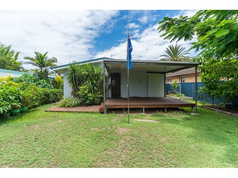 26 Reynolds Avenue, Labrador QLD 4215