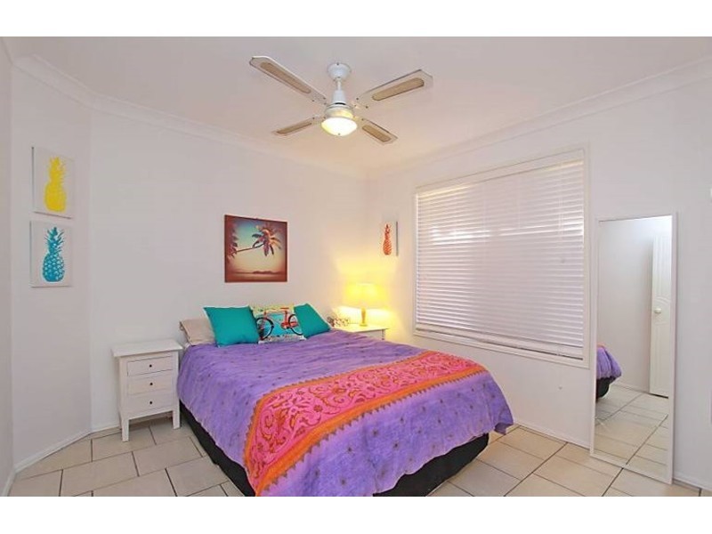 1/105 Muir Street, Labrador QLD 4215