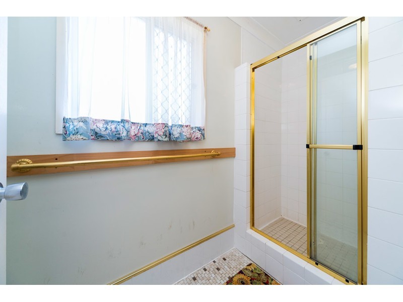 8 Bath Street, Labrador QLD 4215