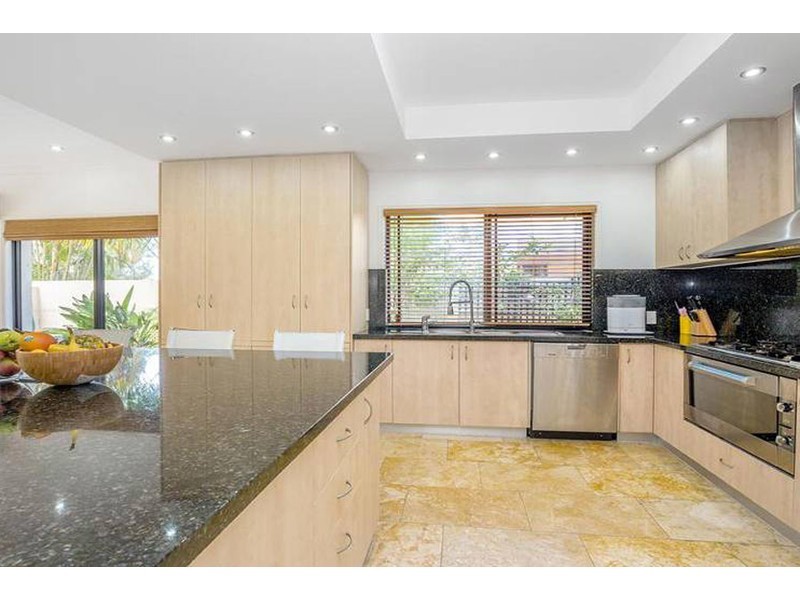 19 Tranquility Circuit, Helensvale QLD 4212