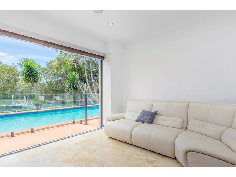 19 Tranquility Circuit, Helensvale QLD 4212