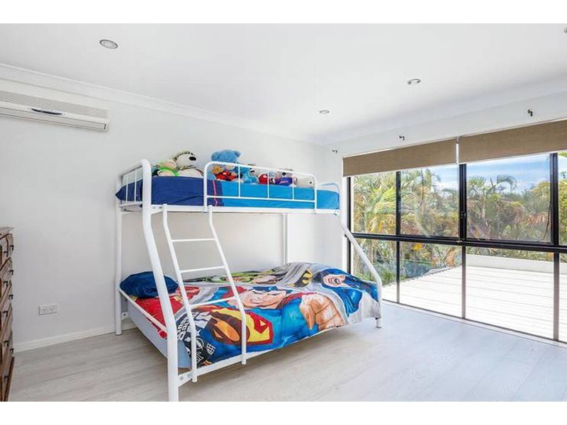 19 Tranquility Circuit, Helensvale QLD 4212