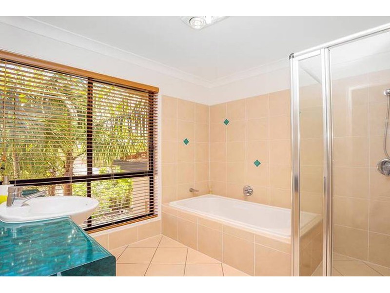 19 Tranquility Circuit, Helensvale QLD 4212