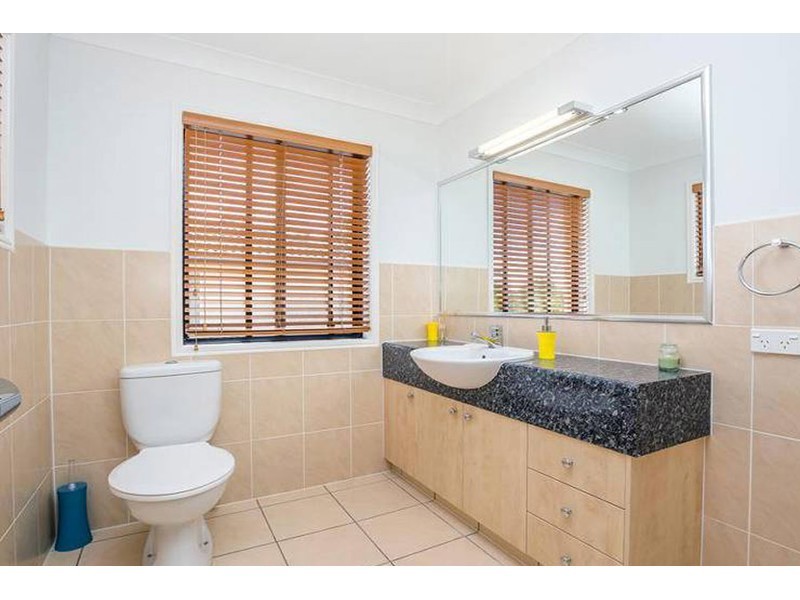 19 Tranquility Circuit, Helensvale QLD 4212