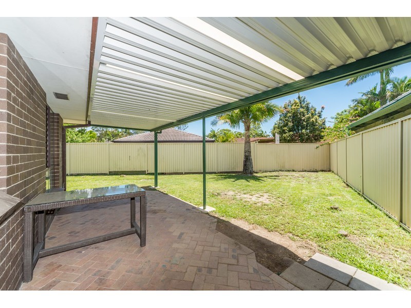 2/9 Elm Court, Labrador QLD 4215
