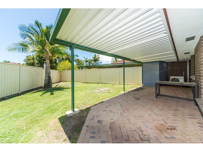 2/9 Elm Court, Labrador QLD 4215
