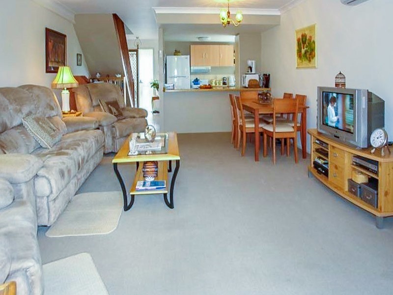 25/145 Government Road, Labrador QLD 4215