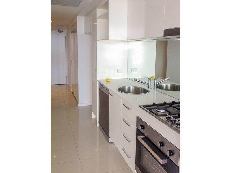 511/2 East Quay Boulevard, Biggera Waters QLD 4216