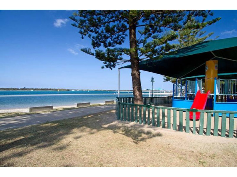 5/161 Muir Street, Labrador QLD 4215