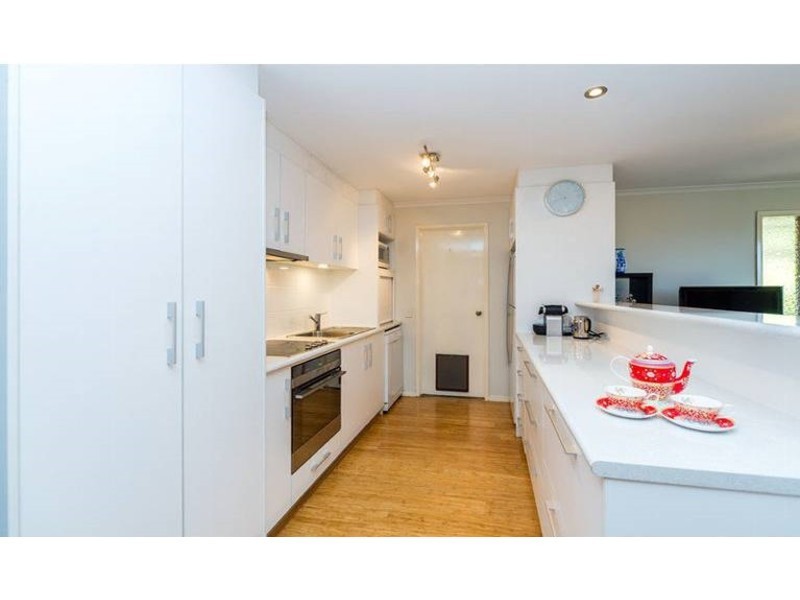 2/31 Callistemon Court, Arundel QLD 4214
