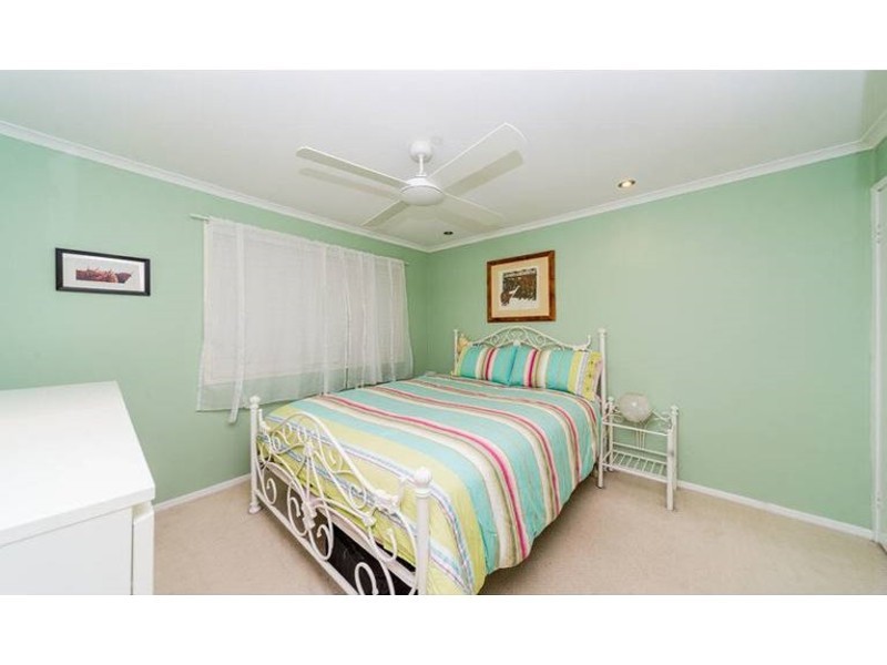 2/31 Callistemon Court, Arundel QLD 4214