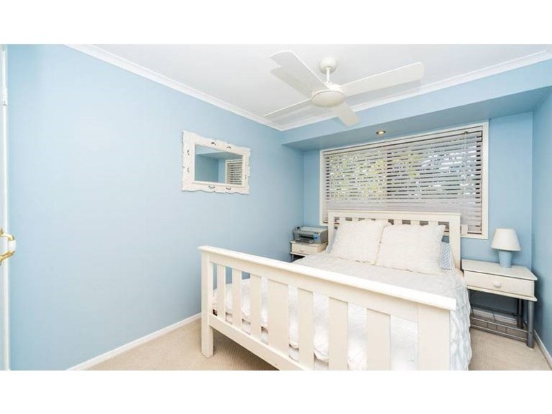 2/31 Callistemon Court, Arundel QLD 4214