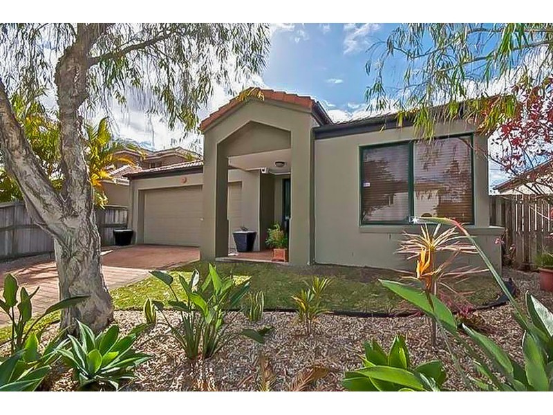 4 Harrow Place, Arundel QLD 4214