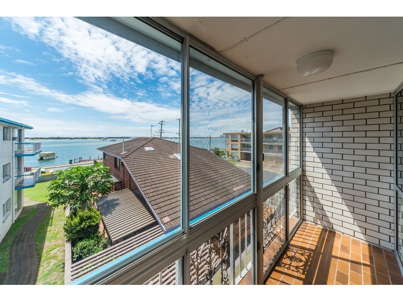 7/294 Marine Parade, Labrador QLD 4215