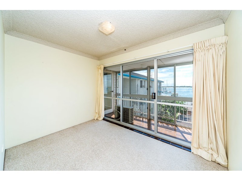 7/294 Marine Parade, Labrador QLD 4215