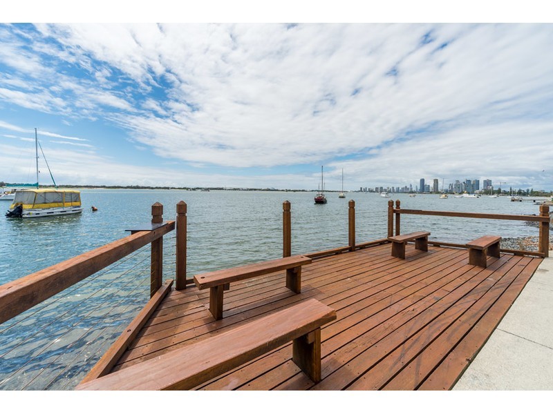 7/294 Marine Parade, Labrador QLD 4215