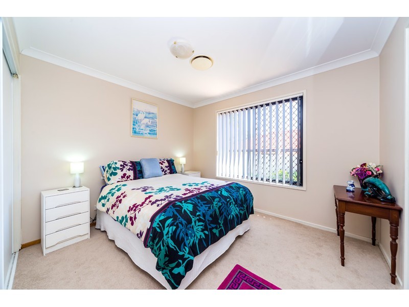 2 Orpington Court, Arundel QLD 4214