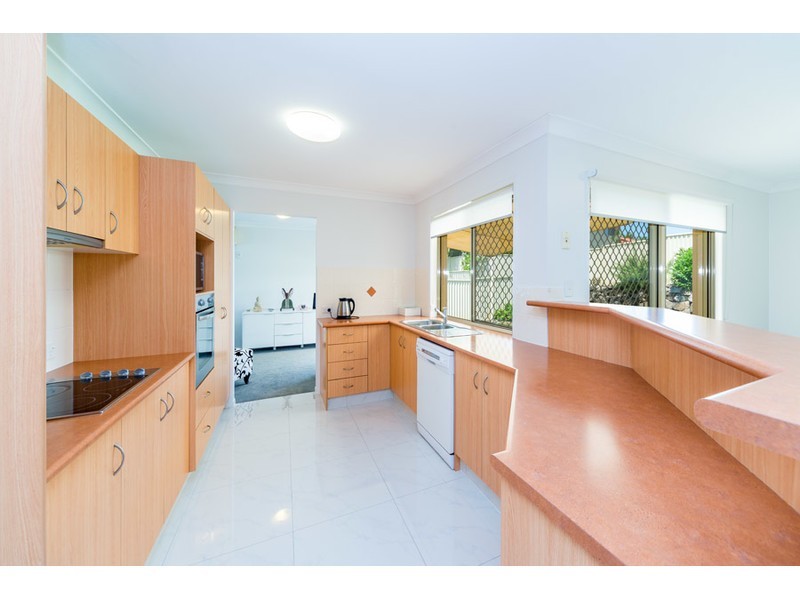 21 Tanzen Drive, Arundel QLD 4214