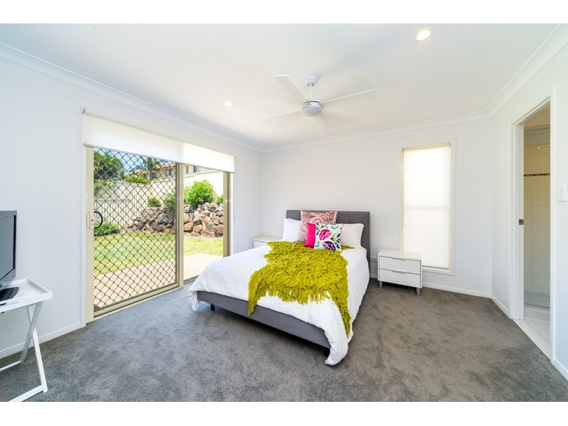 21 Tanzen Drive, Arundel QLD 4214