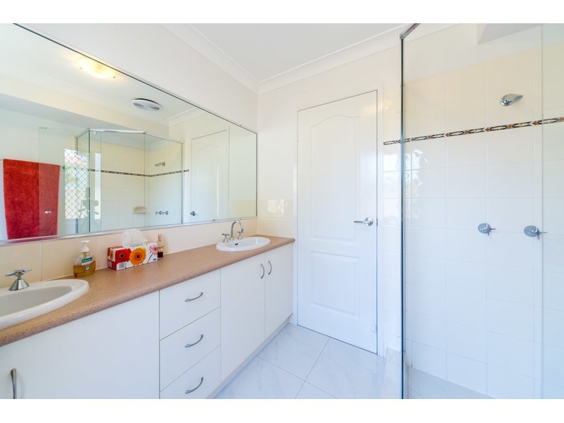 21 Tanzen Drive, Arundel QLD 4214