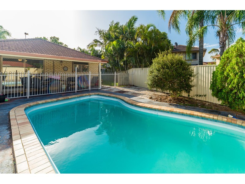 175/31 Usher Avenue, Labrador QLD 4215