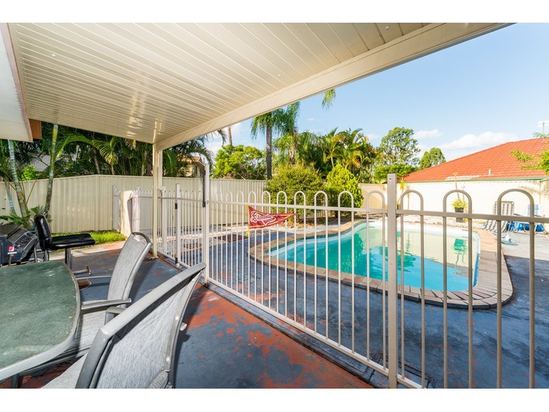 175/31 Usher Avenue, Labrador QLD 4215