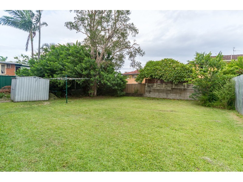 7 Palmer Drive, Labrador QLD 4215
