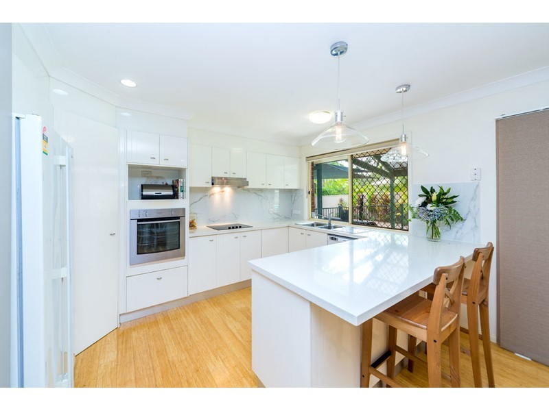 13 Driftwood Place, Parkwood QLD 4214