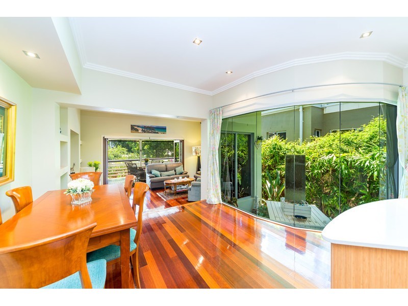 2/20 Billington Street, Labrador QLD 4215