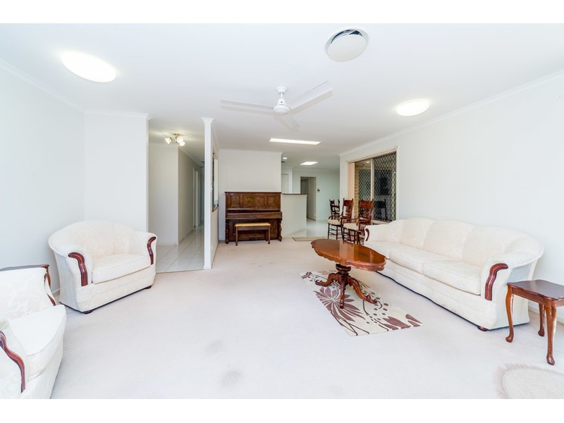 30 Walter Street, Labrador QLD 4215