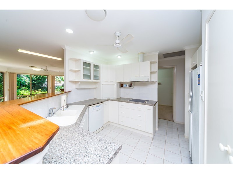 30 Walter Street, Labrador QLD 4215