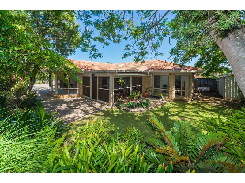 30 Walter Street, Labrador QLD 4215