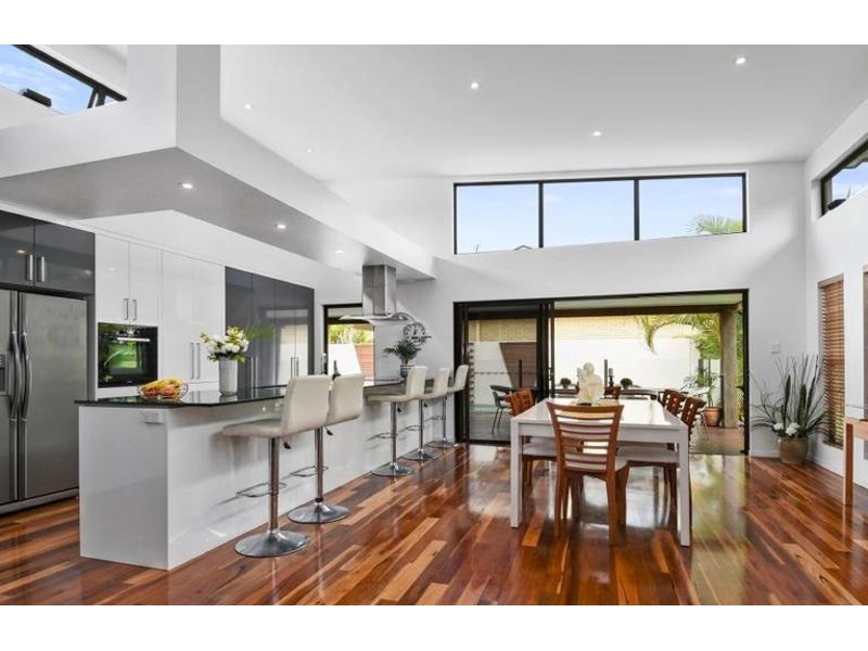 3 Jimmieson Avenue, Labrador QLD 4215