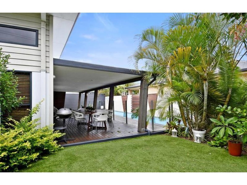 3 Jimmieson Avenue, Labrador QLD 4215