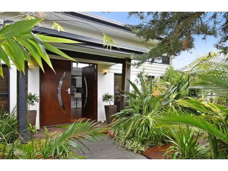 3 Jimmieson Avenue, Labrador QLD 4215