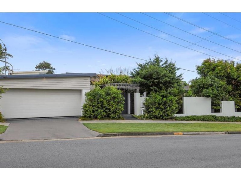 3 Jimmieson Avenue, Labrador QLD 4215