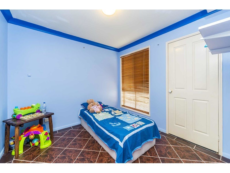 5 Bunker Court, Arundel QLD 4214