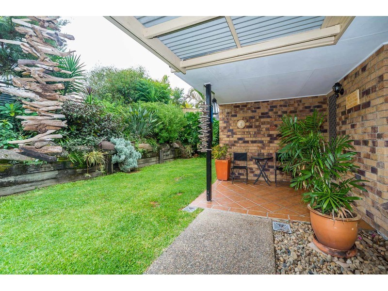 5 Bunker Court, Arundel QLD 4214