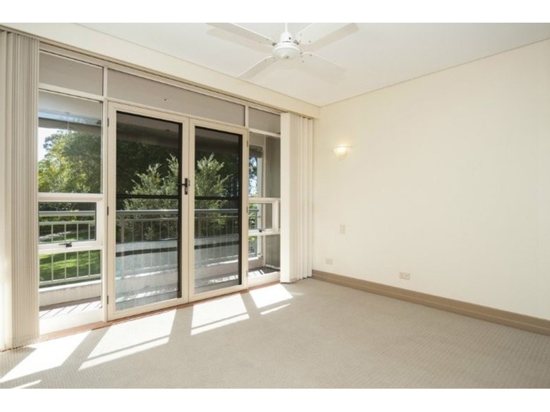 20/76-80 Chichester Drive, Arundel QLD 4214