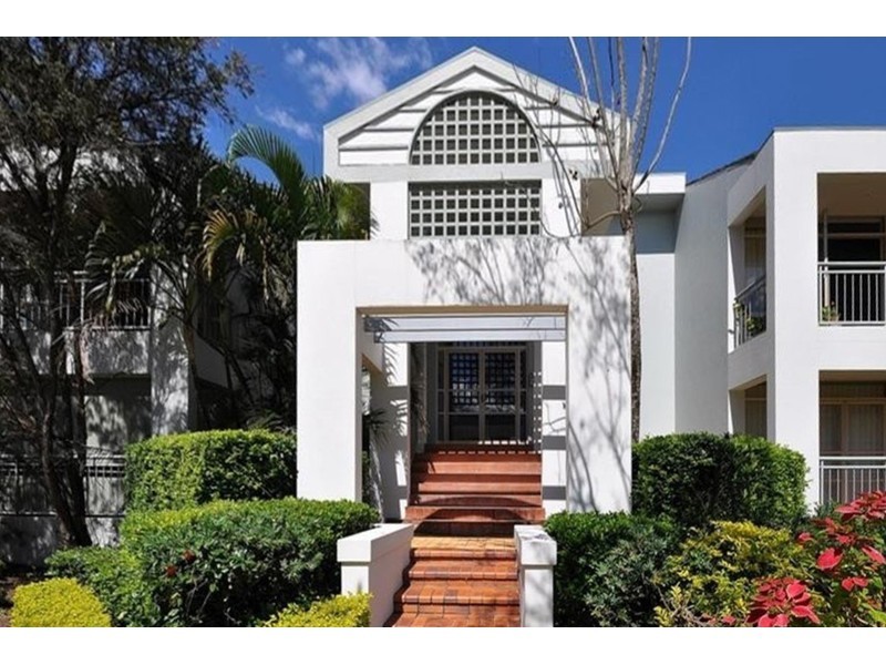 20/76-80 Chichester Drive, Arundel QLD 4214