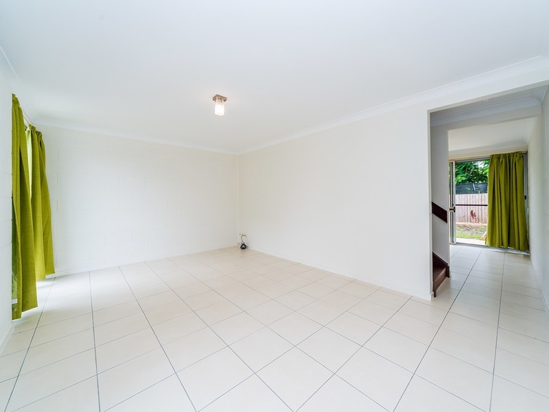 2/24 Gordon Street, Labrador QLD 4215