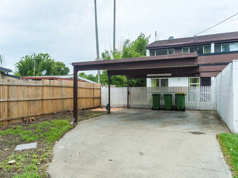 2/24 Gordon Street, Labrador QLD 4215