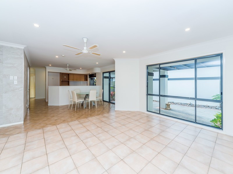 24 Zac Avenue, Coombabah QLD 4216