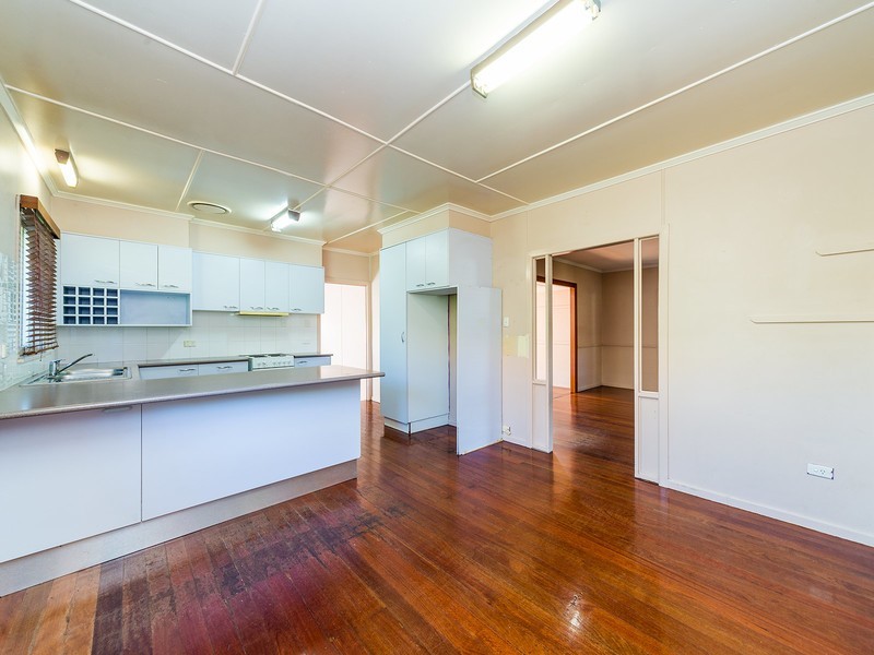 40 Turpin Road, Labrador QLD 4215