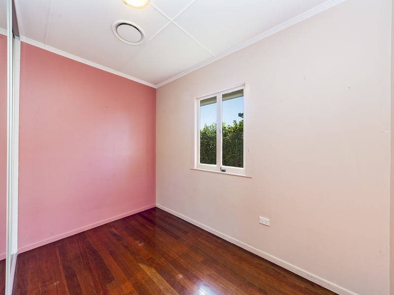 40 Turpin Road, Labrador QLD 4215