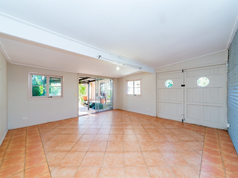 40 Turpin Road, Labrador QLD 4215